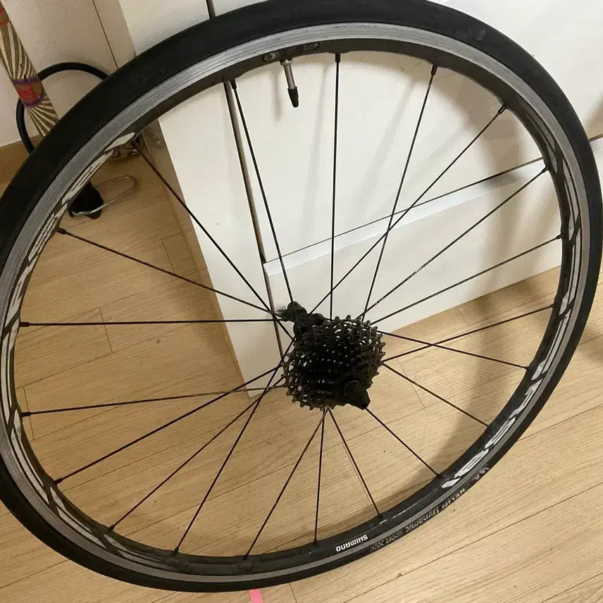 [BUNJANG] Shimano WH-RS81-C24-CL Rear Wheel / Rs81 리어휠