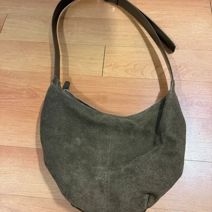 [BUNJANG] Nothing Written Suede Hobo Bag / 낫띵리튼 스웨이드 호보백