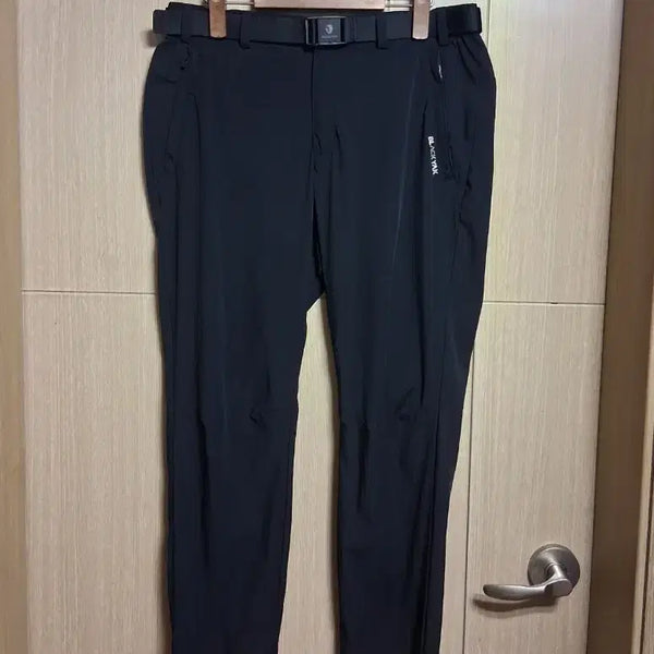 [BUNJANG] Black Yak Men's Pants (30-31 inch) / 남성용 블랙야크 바지 (30~31인치)