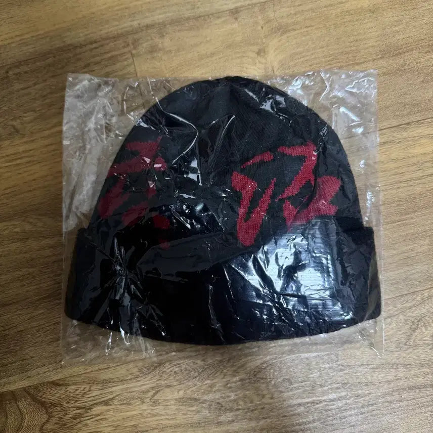 [BUNJANG] RE RHEE VILI x Darkroom Studio Deokso Beanie / 리빌리 X 다크룸 스튜디오 덕소 비니