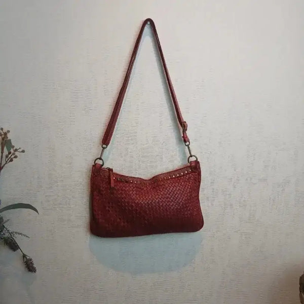[BUNJANG] VERA PELLE Italian Vintage Genuine Leather Studded Weaving Shoulder/Cross Bag / VERA PELLE 이태리수입 빈티지 천연가죽가방/빈티지 스터드위빙숄더/양가죽 크로스백