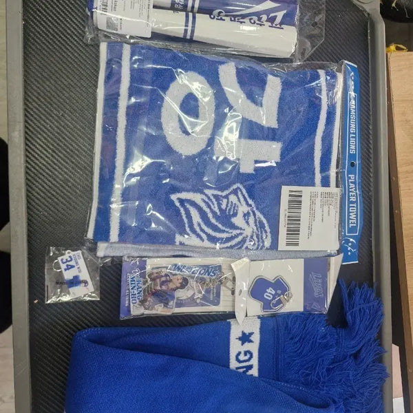 [BUNJANG] Samsung Lions Merchandise Set (Towel, Scarf, Cheering Stick, Keychain) / 삼성 라이온즈 굿즈 세트 (타월, 머플러, 응원봉, 키링)