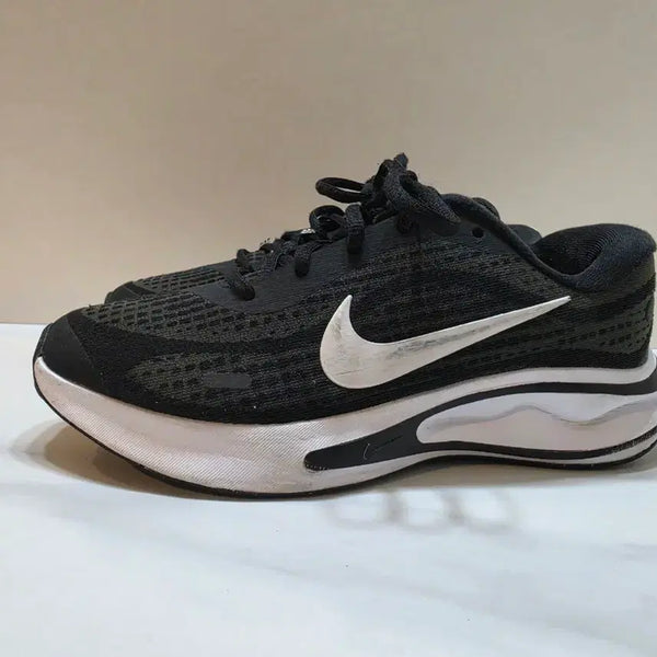 [BUNJANG] Nike Journey Run Sneakers (235) / 나이키 저니런 운동화 235