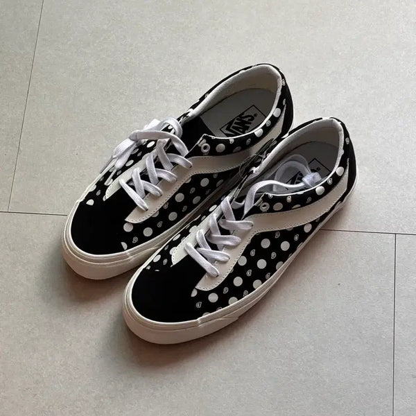 [BUNJANG] Vans Bold Ni Polka Dot Paisley Black Sneakers / 꼼데맛 반스 볼드니 페이즐리 도트 290/새상품