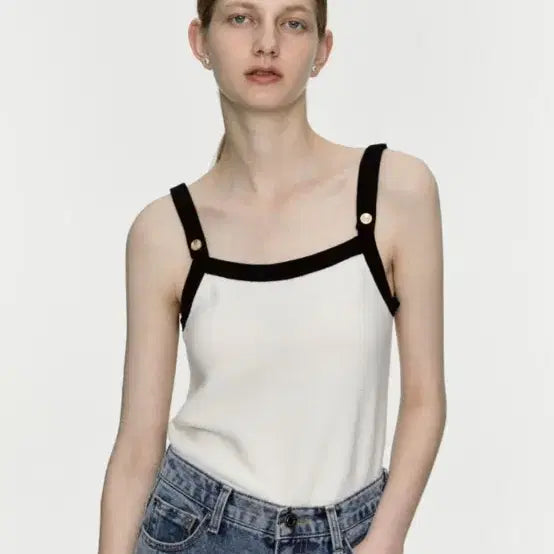 [BUNJANG] Depound Knit Sleeveless Top / 드파운드 니트 슬리브리스