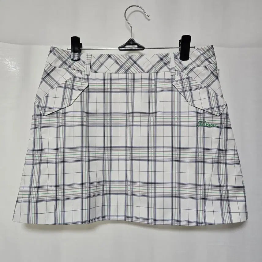 [BUNJANG] Titleist Women's White Check Golf Skirt - Size 67 / 타이틀리스트 여름용 체크 골프 스커트 67