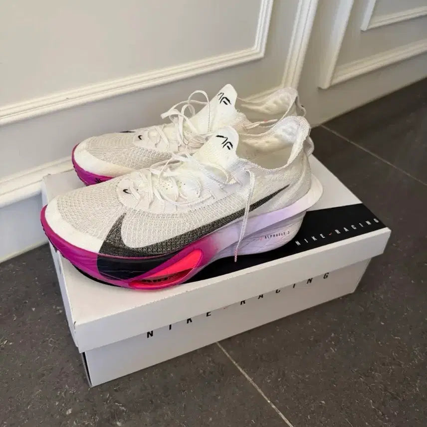[BUNJANG] Nike Air Zoom Alphafly NEXT% 3 Hyper Pink Running Shoes / 나이키 에어 줌 알파플라이 넥스트% 3 하이퍼 핑크 알파플라이3