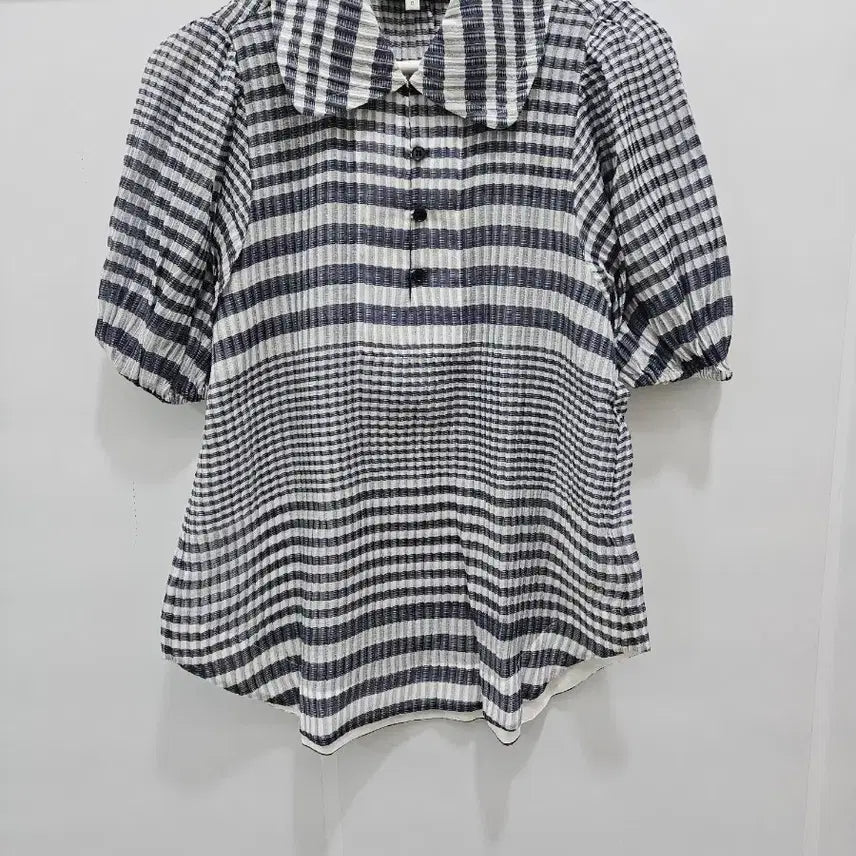 [BUNJANG] Remateus Top / 리매튜스 상의