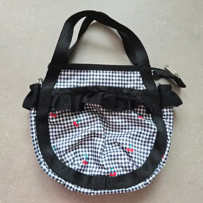 [BUNJANG] Lesportsac Gingham Check Cherry Frill Round Tote Bag / 레스포삭 깅엄체크 체리 프릴 라운드 토트