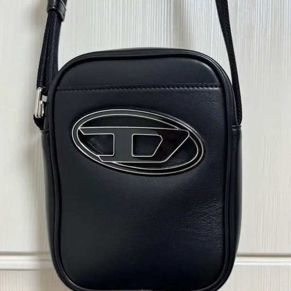 [BUNJANG] Diesel Leather Crossbody Bag / 디젤 크로스백