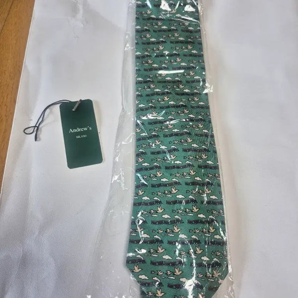 [BUNJANG] Andrews Milan Train Pattern Necktie / 앤드류스 밀란 기차 패턴 넥타이 그린새제품 보관만