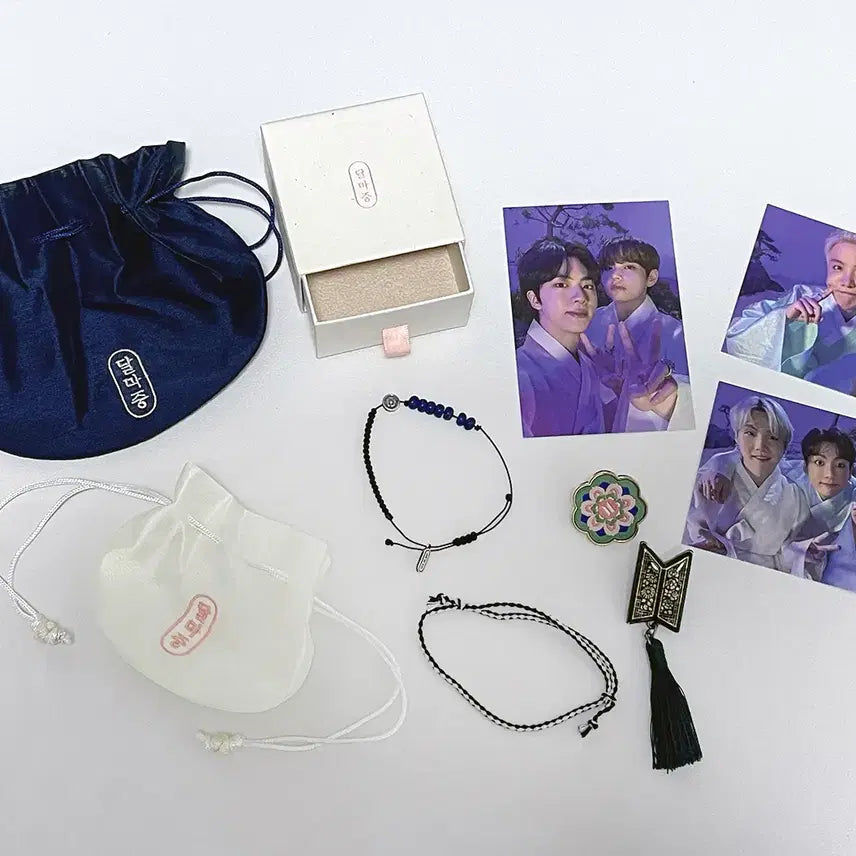 [BUNJANG] BTS Dalmajung Bundle Set Badges & Bracelet / BTS 방탄 달마중 뱃지&팔찌 일괄 양도