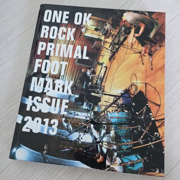 [BUNJANG] ONE OK ROCK PRIMAL FOOT MARK 2013 Photobook / ONE OK ROCK PRIMAL FOOT MARK 2013
