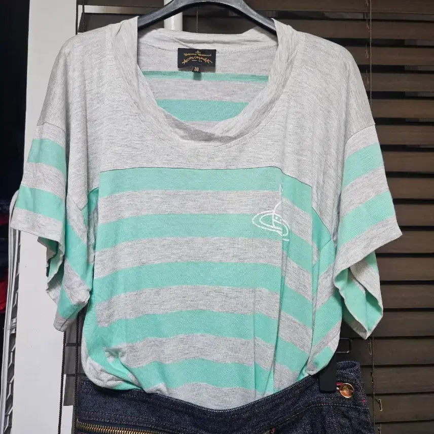 [BUNJANG] Vivienne Westwood Striped T-Shirt Size 38 / 비비안웨스트우드 스트라이프 티셔츠 38