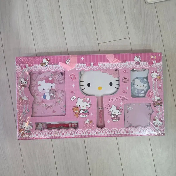[BUNJANG] Sanrio Hello Kitty Diary, Mirror, Comb, Memo Pad, Badge, Sticker, Pen Set / 헬로키티 다이어리 거울 빗 메모지 뱃지 스티커 펜 세트 산리오 선물세트 문구세트