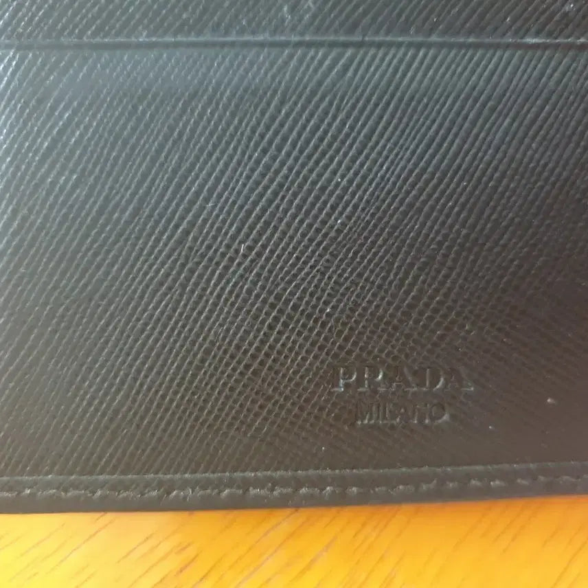 [BUNJANG] Prada Wallet (Authentic) / 프라다 지갑 (정품)