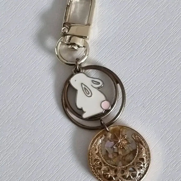 [BUNJANG] Rabbit Mother of Pearl Keychain / 토끼 자개 키링
