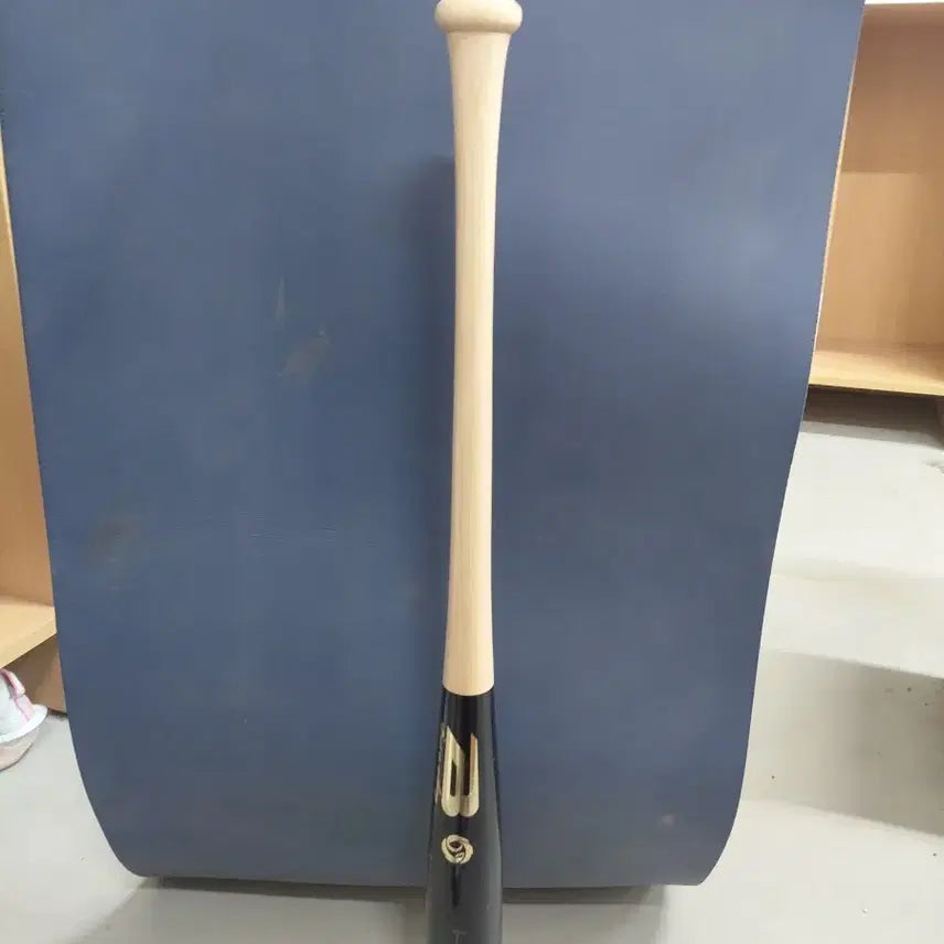 [BUNJANG] Bae Jeong-dae Game-Used Baseball Bat / 베정대 실사 배트 (원래 돈주고도 못삼)
