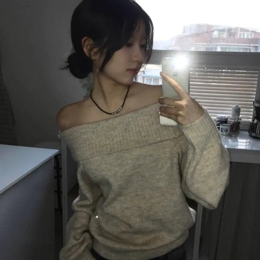 [BUNJANG] Off-Shoulder Knit - Spring Daily Wear / 여리핏, 스프링 데일리 오프숄더 니트 에이블리 지그재그 교신