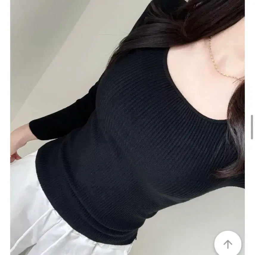 [BUNJANG] Black V-Neck Short Sleeve T-Shirt / 브이넥 기본티 검정 반팔 에이블리  블랙 교신