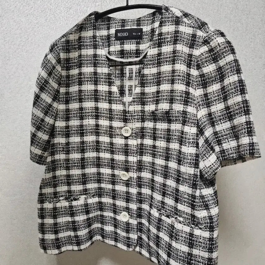 [BUNJANG] MIXXO Tweed V-Neck Short-Sleeve Jacket / 미쏘 트위드 v넥 반팔 자켓