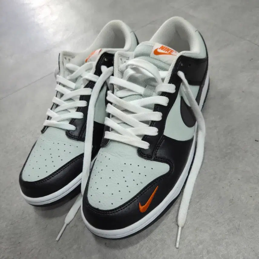 [BUNJANG] Nike Dunk Low Black Mini Swoosh 285 / 나이키 덩크 로우 블랙 미니 스우시 285