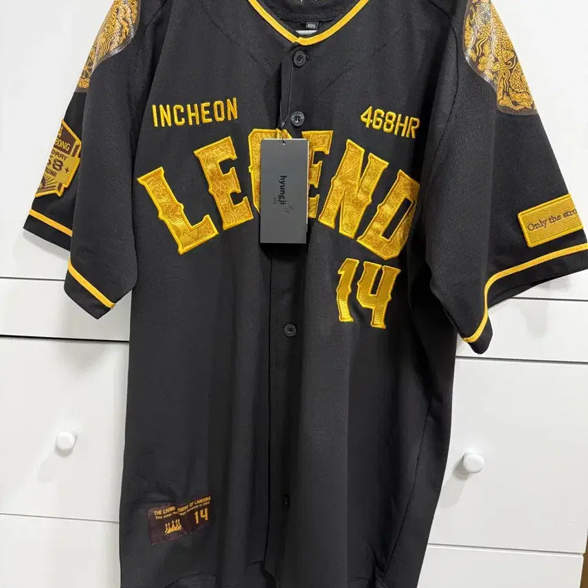 [BUNJANG] SSG Landers Choi Jeong Home Run Record Limited Edition Jersey (Size 105) / ssg랜더스 최정 홈런 신기록 한정판유니폼 105