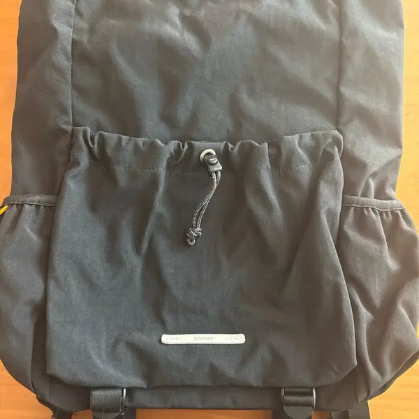 [BUNJANG] LOWLOW Backpack Laptop Bag Black / 로우로우 배낭 백팩 검정색가방 노트북가방