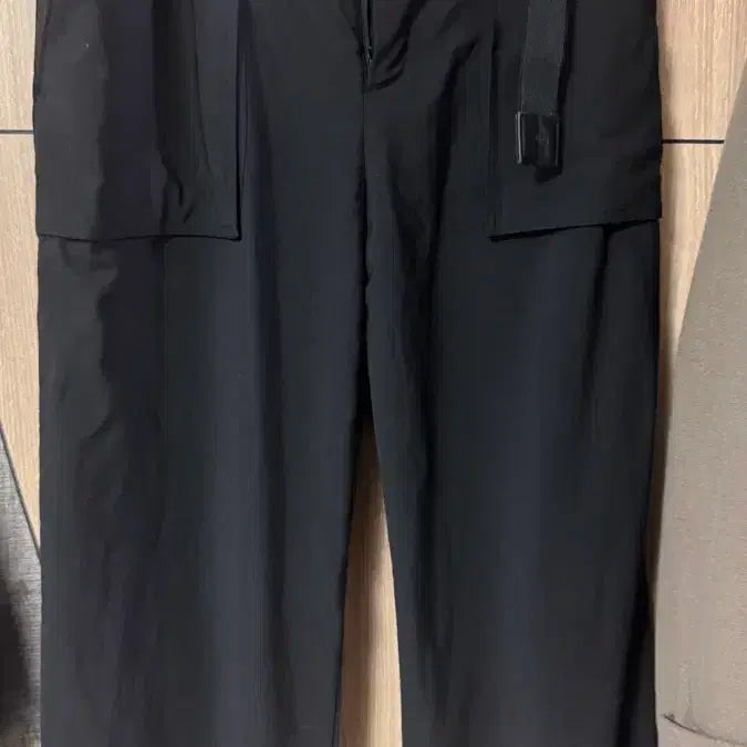 [BUNJANG] Juun.J Belted Semi-Wide Slacks (Size 44) / 준지 벨티드 세미와이드 슬랙스 44