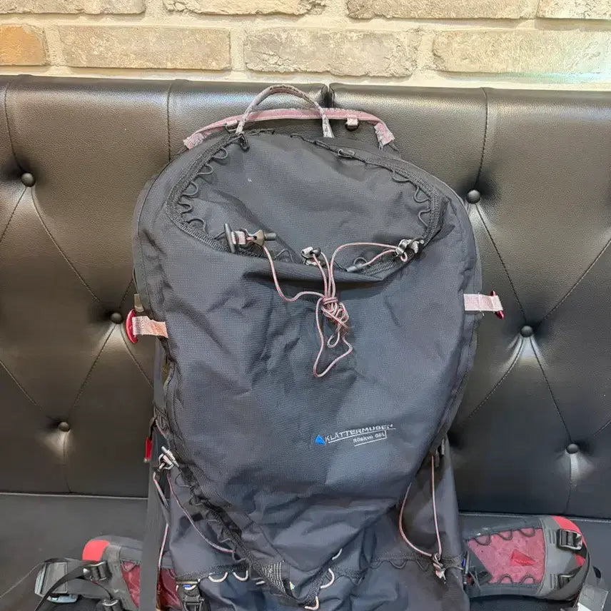 [BUNJANG] Klattermusen Roskva 65 Backpack Black / 클라터뮤젠 로스크바 65 배낭 블랙