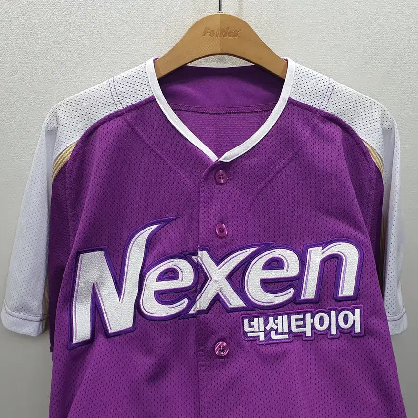 [BUNJANG] Wefan Nexen Heroes Chae Tae-in Baseball Jersey Size 100 / 위팬 넥센히어로즈 채태인 유니폼 100사이즈 (가로57 세로81)