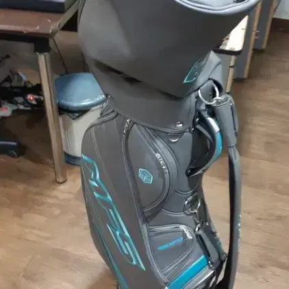 [BUNJANG] MFS 12-Piece Golf Club Set (Grey/Mint) / MFS (그레이 민트)골프채 세트 모두 12개