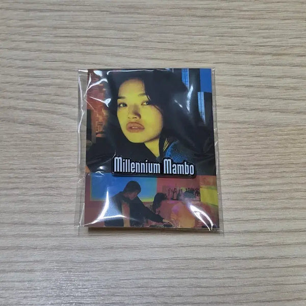 [BUNJANG] Millennium Mambo Pin Badge / 밀레니엄 맘보 핀뱃지
