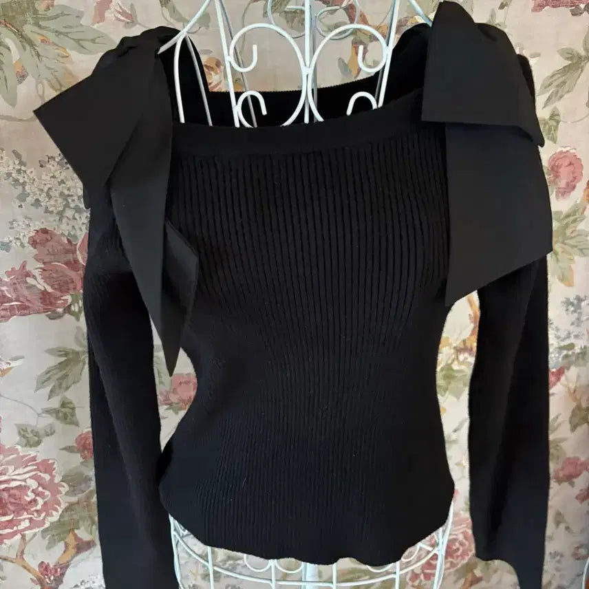 [BUNJANG] Ingni Off-Shoulder Ribbon Knit / ingni 잉그니 오프숄더 리본 니트