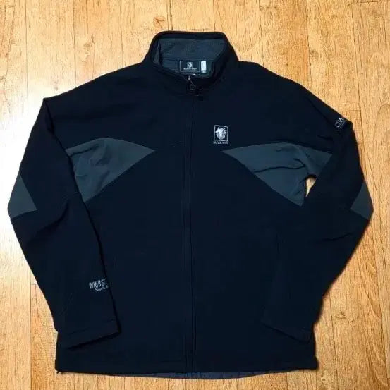[BUNJANG] Black Yak Windstopper Softshell Jacket - Waterproof, Lightly Brushed, Spandex, Black, Size 95 / (최상급) 블랙야크 윈드스토퍼 소프트쉘 약기모 방수 스판덱스 블랙 자켓, 95