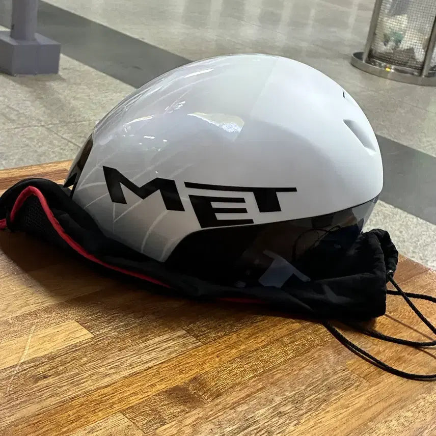 [BUNJANG] Met Codatronca TT Helmet / 멧 코다트론카 tt헬멧