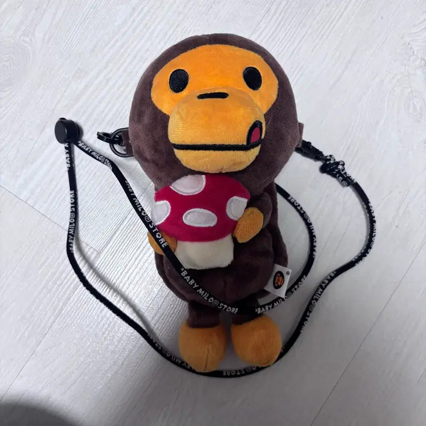 [BUNJANG] BAPE BABY MILO Plush Mushroom Crossbody Bag / 베이프 베이비 마일로 플러시 모바일백 크로스백 버섯 머쉬룸 브라운