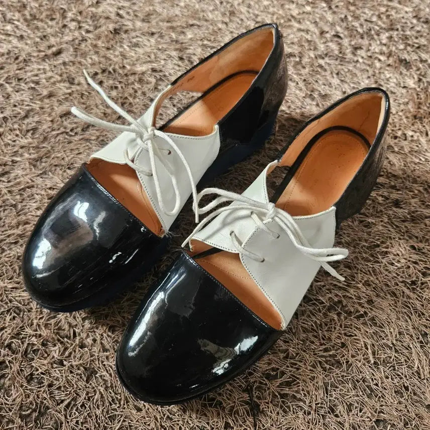 [BUNJANG] Robert Clergerie Enamel Oxford Mary Jane Loafers Size 38 / 로버트 클러제리 in 프랑스 에나멜 옥스포드 메리제인 로퍼 38