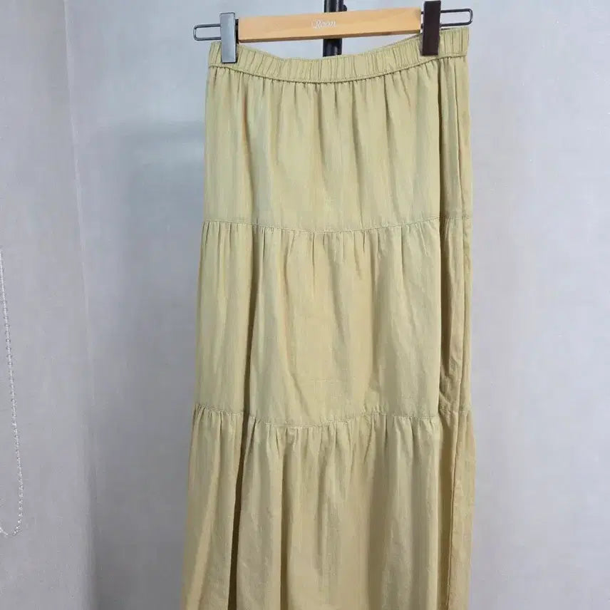 [BUNJANG] TOPTEN Beige Pleated Long Skirt / 탑텐 베이지 스커트 새상품