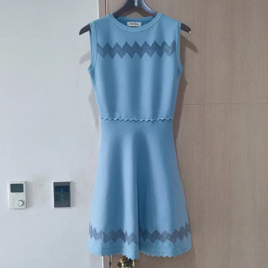 [BUNJANG] Mine Sleeveless Knit Dress Light Blue Size 55 / 마인 한섬 민소매 니트원피스 라이트블루 55