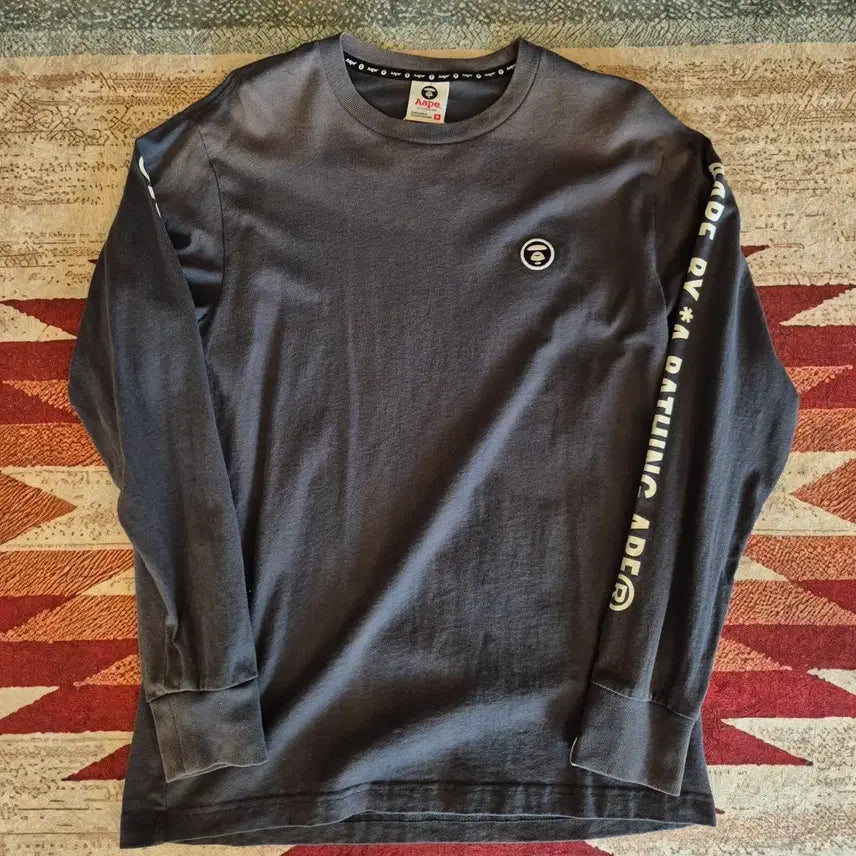 [BUNJANG] Ape Logo Sideline Long Sleeve T-Shirt M (95) / 에이프 로고 사이드라인 롱슬리브 긴팔 티셔츠 M(95)