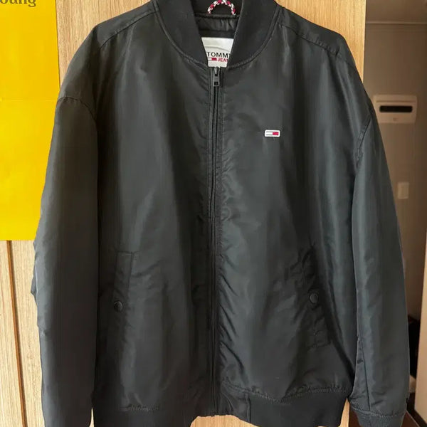 [BUNJANG] Tommy Jeans Black Bomber Jacket / Tommy jeans 타미진스 봄버 자켓 블랙