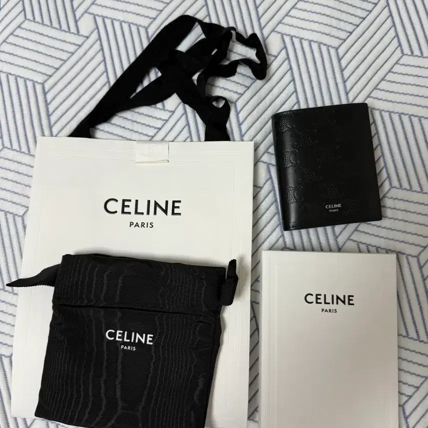 [BUNJANG] Celine Bifold Wallet / 셀린느 반지갑