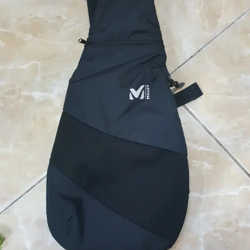 [BUNJANG] Millet Sling Bag / 밀레 슬링백