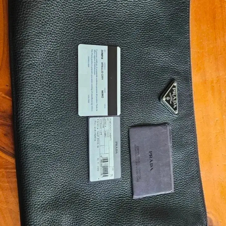 [BUNJANG] Prada Vitello City Leather Clutch Black / 프라다 클러치