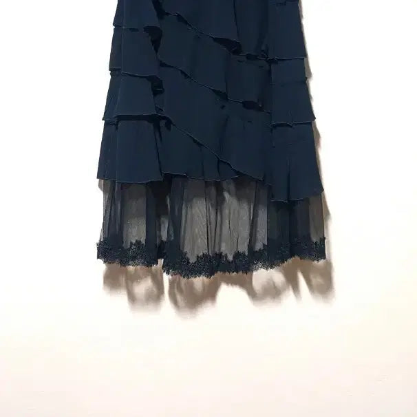 [BUNJANG] O'2nd Layered Ruffle Shade Lace Long Skirt / 한섬 오즈세컨] 레이어드 캉캉 셰이드 레이스 롱스커트 (D/NAVY / 55)