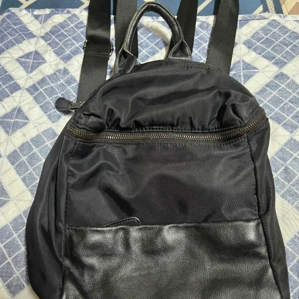 [BUNJANG] Black Nylon Leather Combination Backpack / 블랙 나일론 가죽 배색 백팩