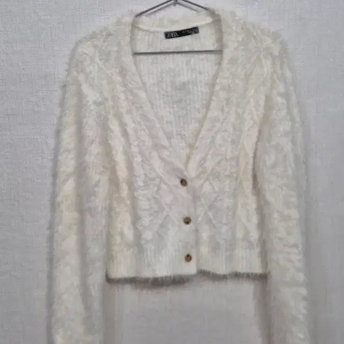 [BUNJANG] ZARA Angora Cardigan White / ZARA 앙고라 가디건 화이트