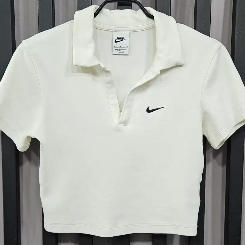 [BUNJANG] Nike Women's Essential Cropped Polo Top - Sail/Black - Size M / 나이키 여성 크롭 폴로 탑 아이보리 M