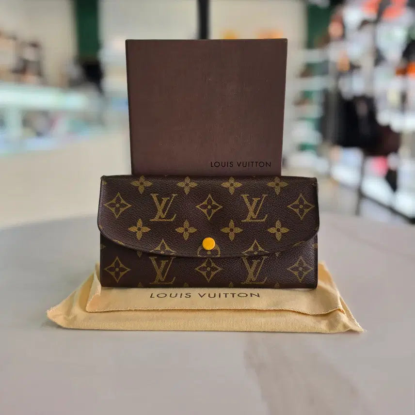 [BUNJANG] Louis Vuitton Emily Wallet Fuchsia Long Wallet M60697 / 관심상품 공유하기 루이비통 여성 에밀리 월릿 푸시아 장지갑 M60697
